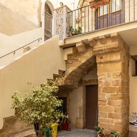 Antico Portale Apartment