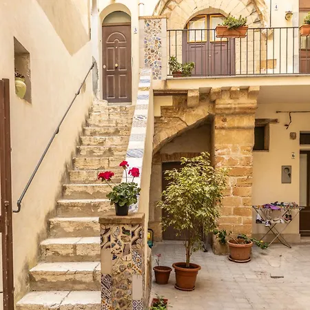 Antico Portale Apartment